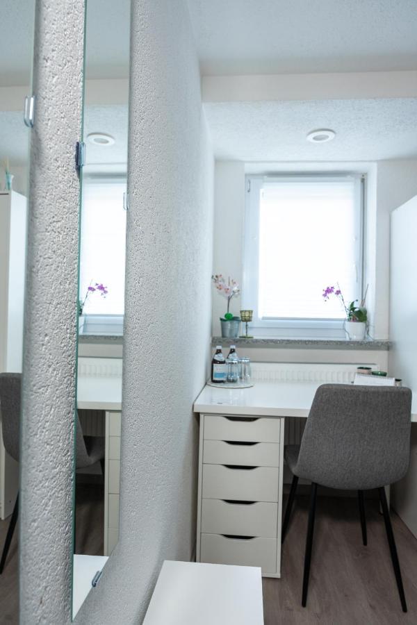 #1 Modernes Zimmer Mit Pool Und Garten Меммінген Екстер'єр фото